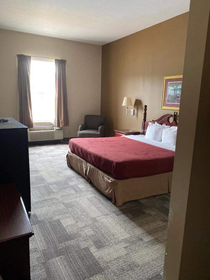 Collins Inn & Suites Kültér fotó